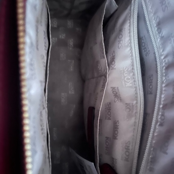 Michael Kors Bold Red Satchel - Picture 4 of 5